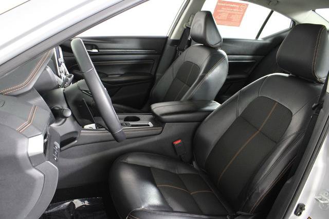 Certified 2020 Nissan Altima 2.5 SR w/ Premium Package FWD image 17