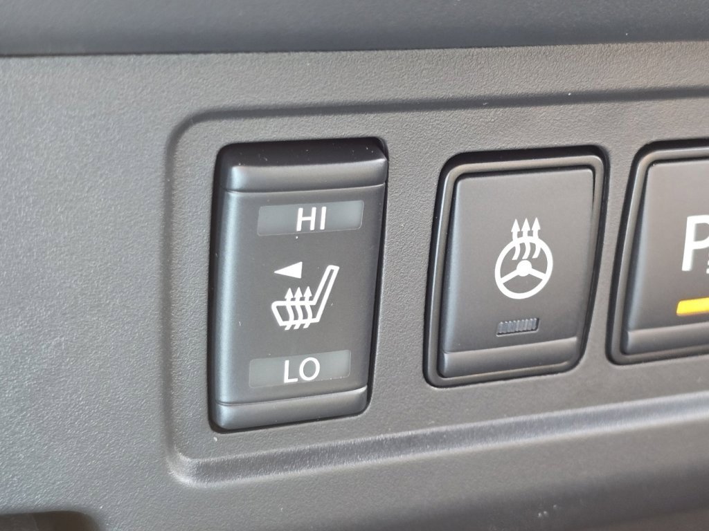 New 2026 Nissan Frontier SV image 4