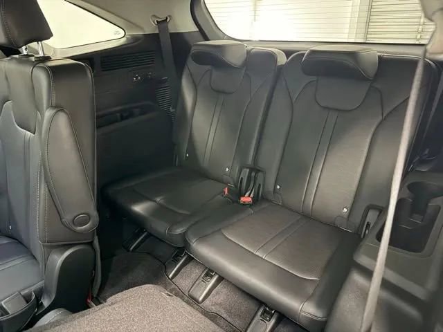 Used 2025 Kia Sorento SX FWD image 15