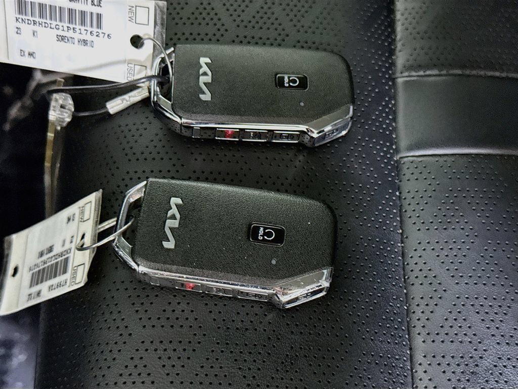 Certified 2023 Kia Sorento EX AWD/4WD image 35