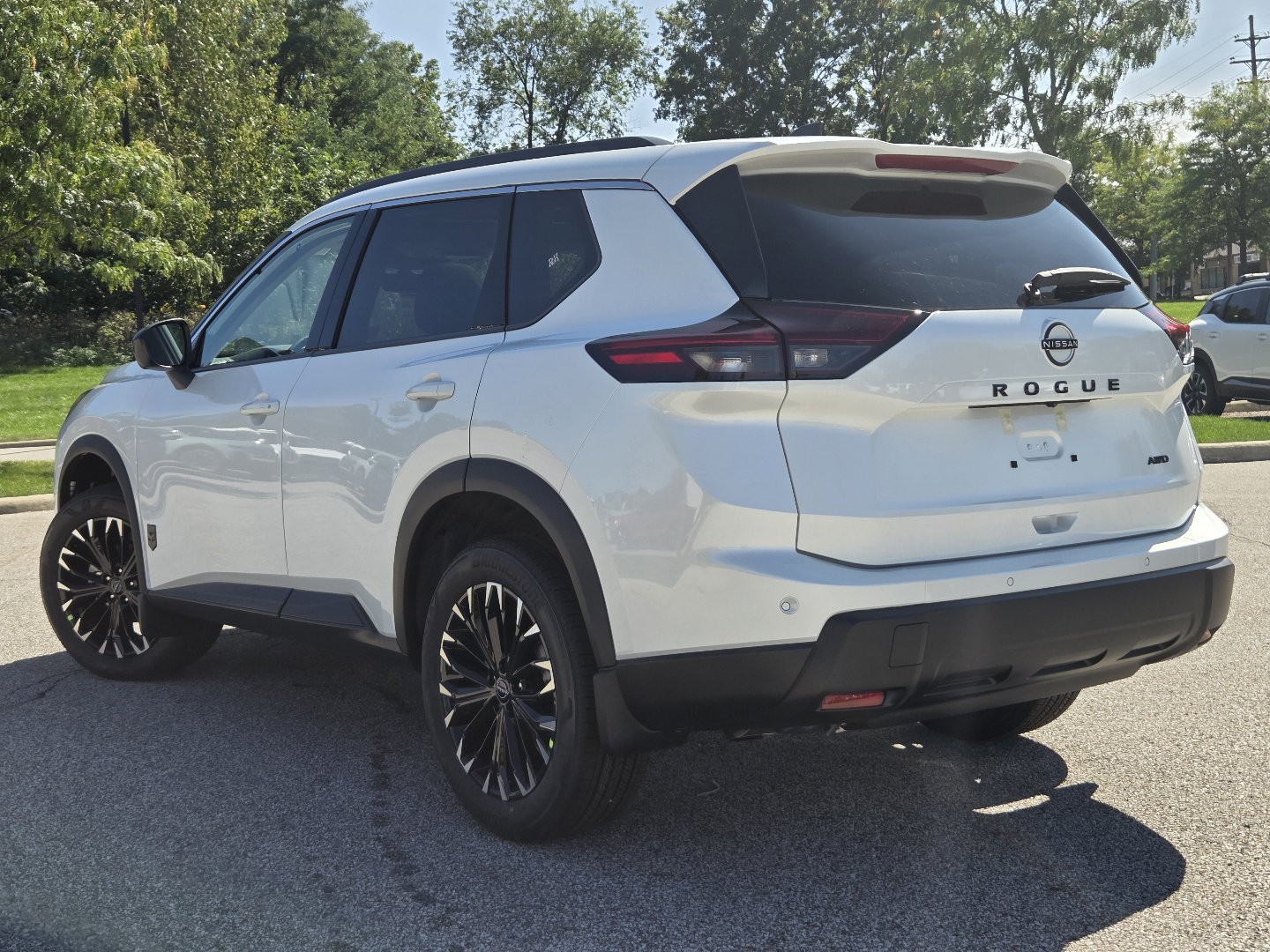 New 2026 Nissan Rogue Dark Armor AWD/4WD image 16