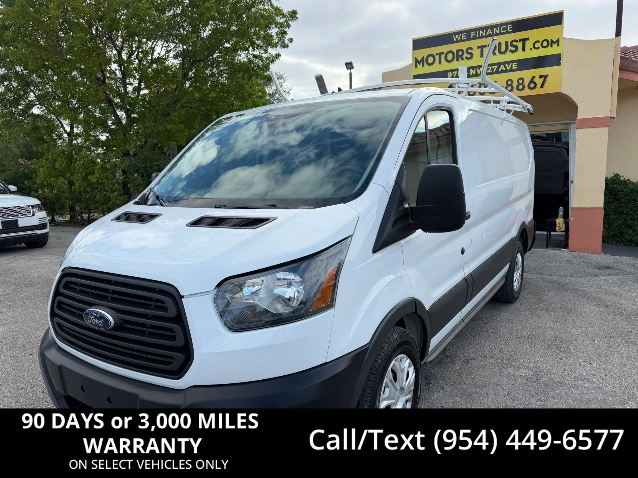 Used 2018 Ford Transit 150 130 Low Roof RWD image 1