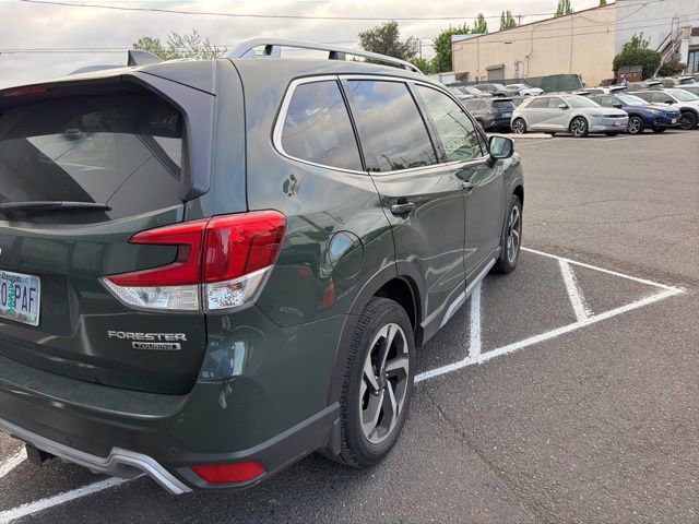 Used 2022 Subaru Forester Touring AWD/4WD image 8