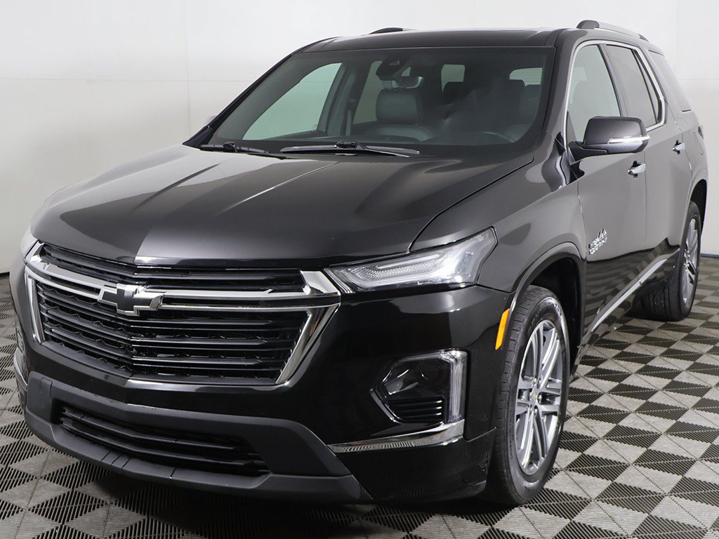 Used 2024 Chevrolet Traverse High Country w/ LPO, Cargo Package AWD/4WD image 14