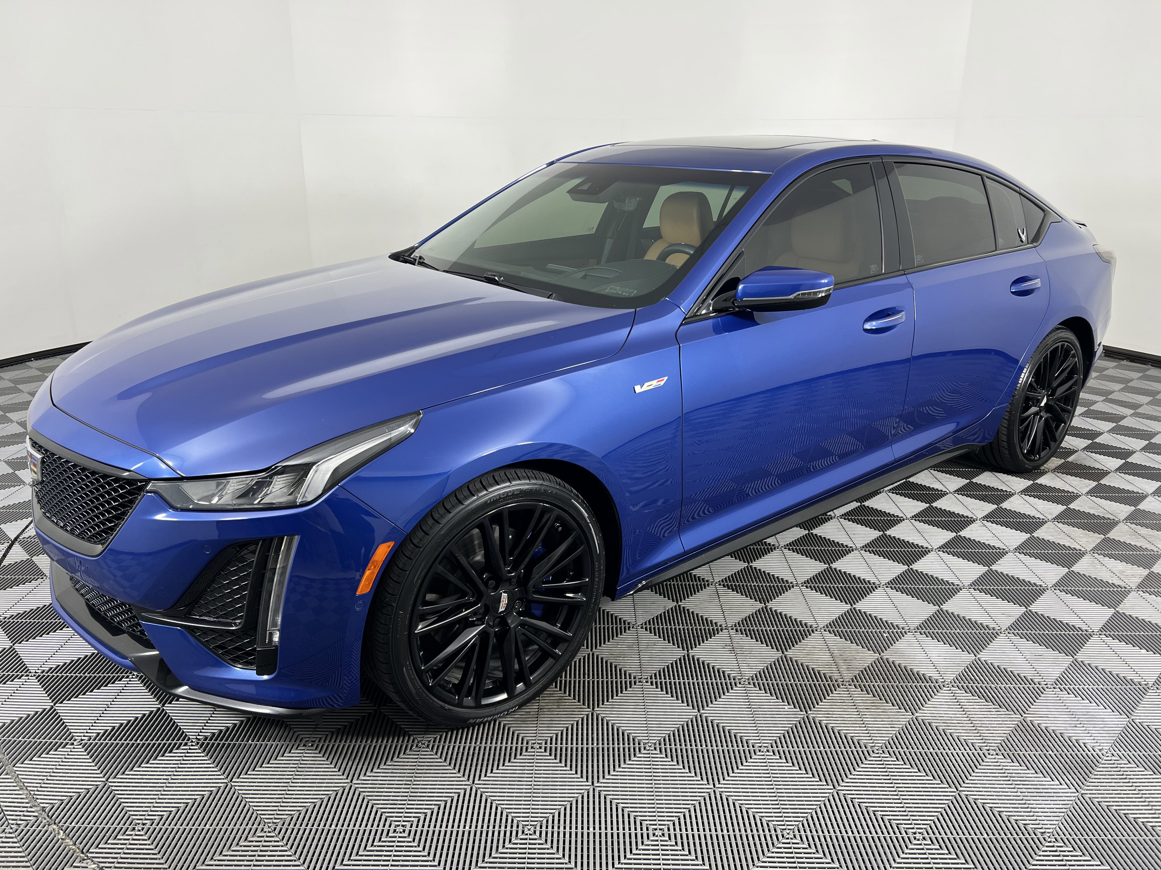 Used 2021 Cadillac CT5 V w/ Platinum Package AWD/4WD image 8