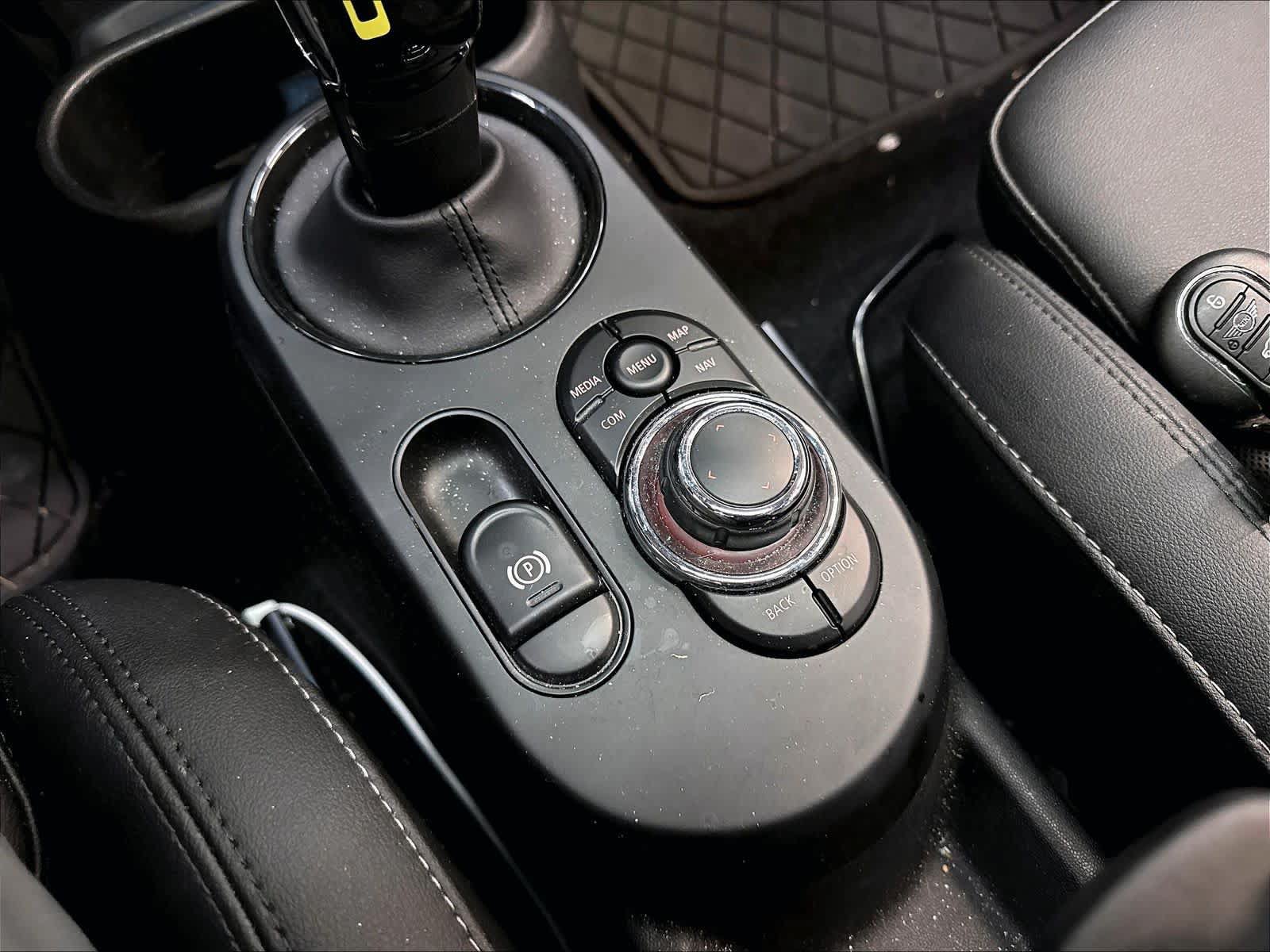 Used 2024 MINI Cooper SE FWD image 36