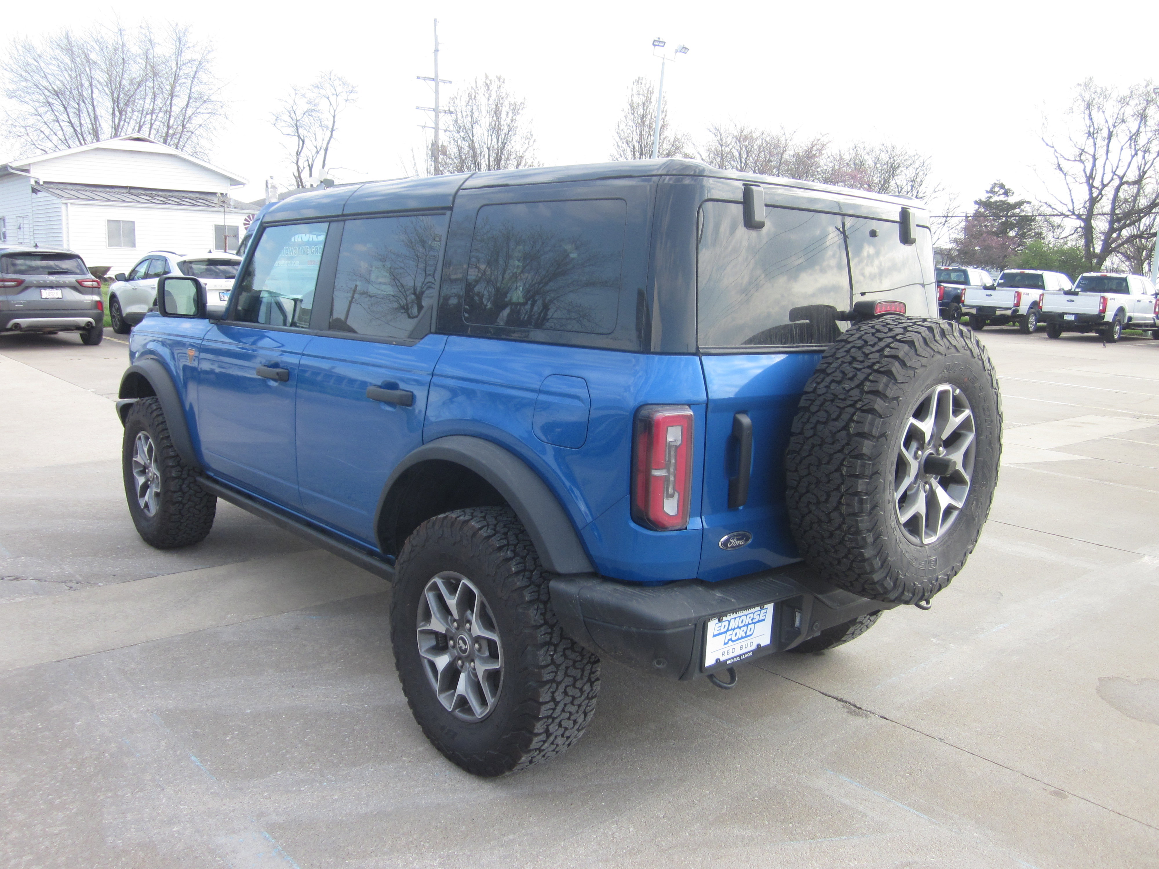 Used 2025 Ford Bronco Badlands AWD/4WD image 4