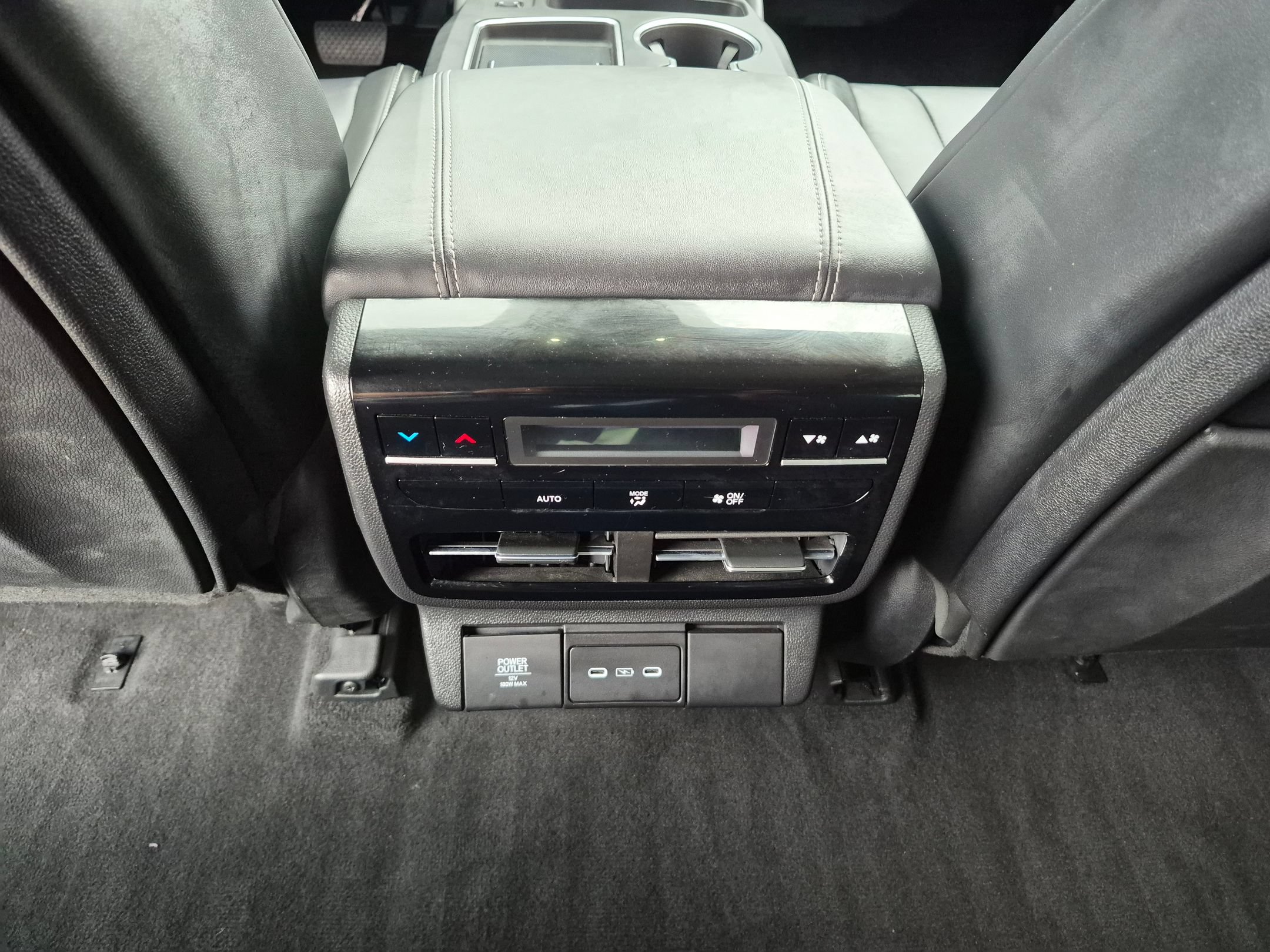Used 2025 Acura MDX SH-AWD w/ Technology Package image 28