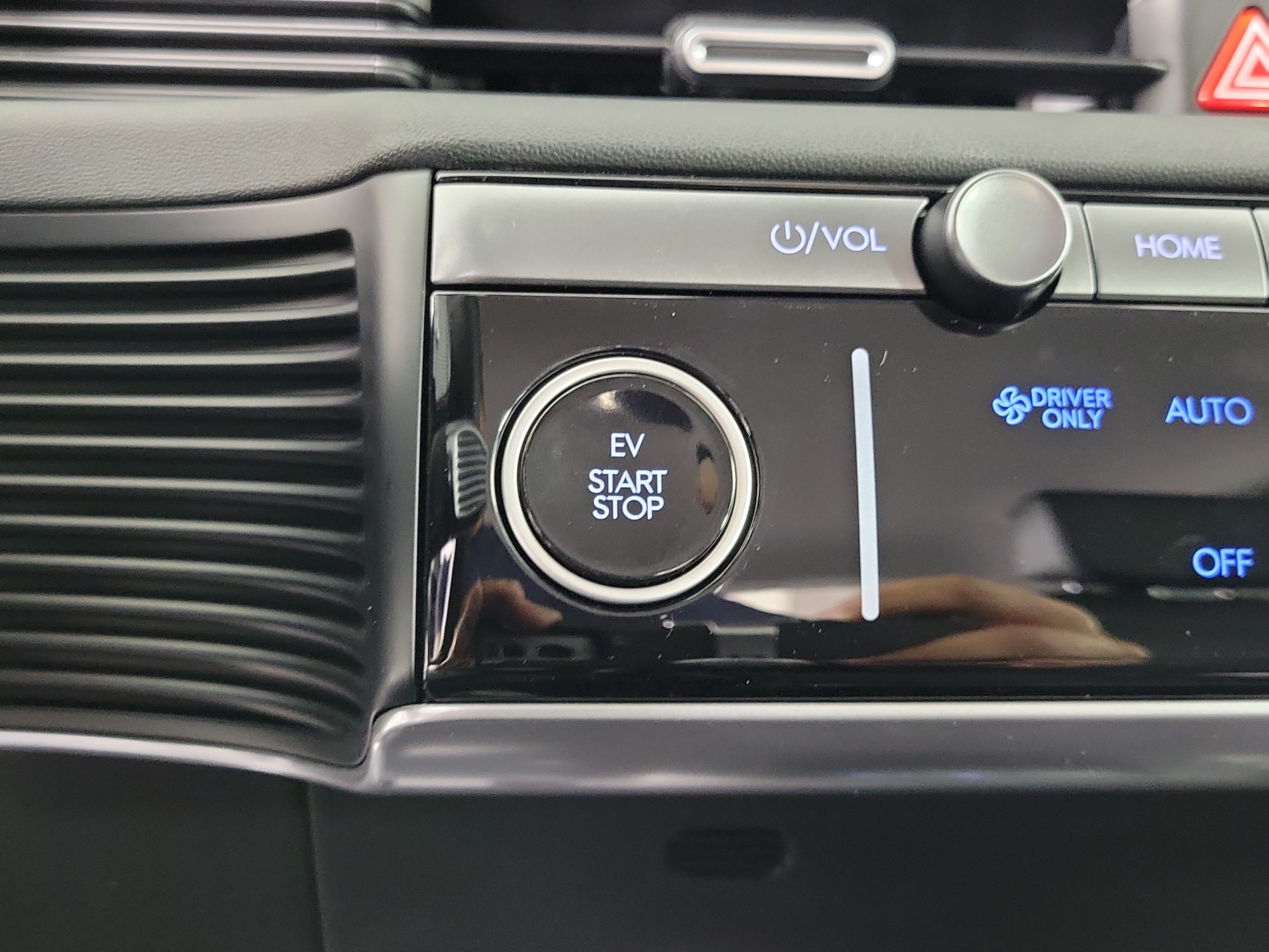 New 2026 Hyundai Ioniq 5 SEL AWD/4WD image 17