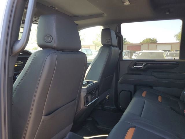 New 2026 GMC Sierra 2500 AT4 w/ AT4 Premium Plus Package AWD/4WD image 11