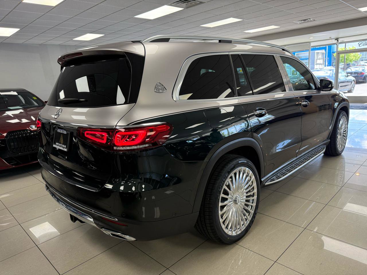 Used 2021 Mercedes-Benz GLS 450 4MATIC image 2