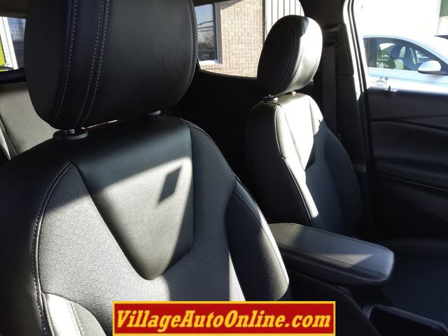 Used 2023 Buick Encore GX Preferred w/ Cold Weather Comfort Package image 32