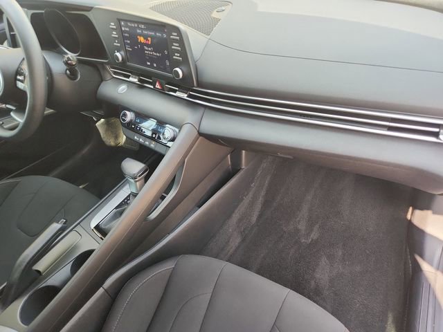Used 2023 Hyundai Elantra SEL w/ Cargo Package FWD image 26