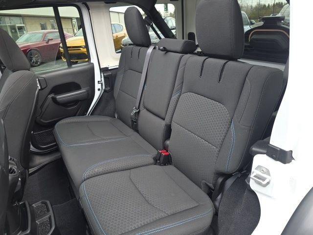 Used 2025 Jeep Wrangler Unlimited Rubicon 4xe w/ Safety Group AWD/4WD image 42
