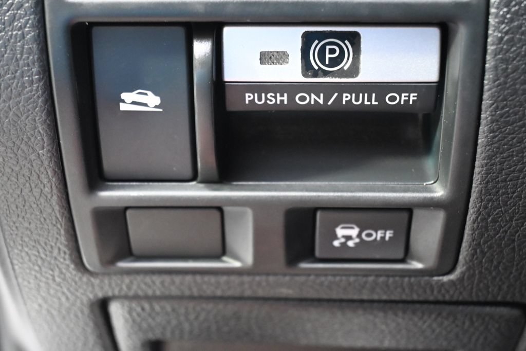 Used 2014 Subaru Outback 3.6R Limited AWD/4WD image 22
