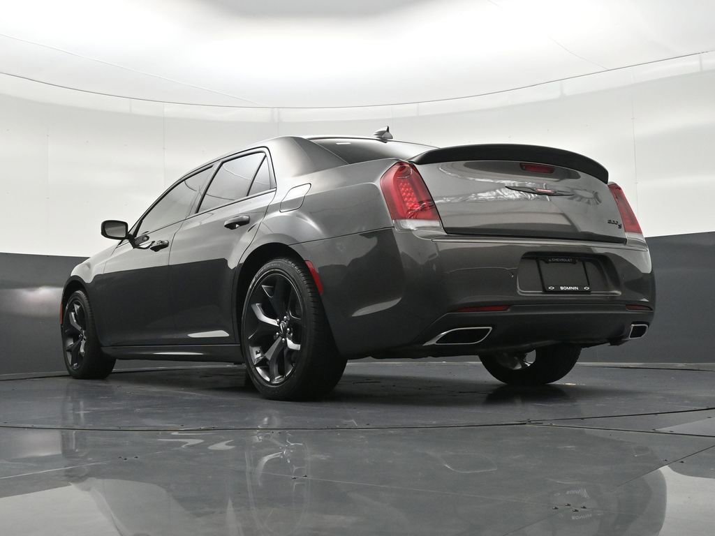 Used 2023 Chrysler 300 S w/ Comfort Group RWD image 27