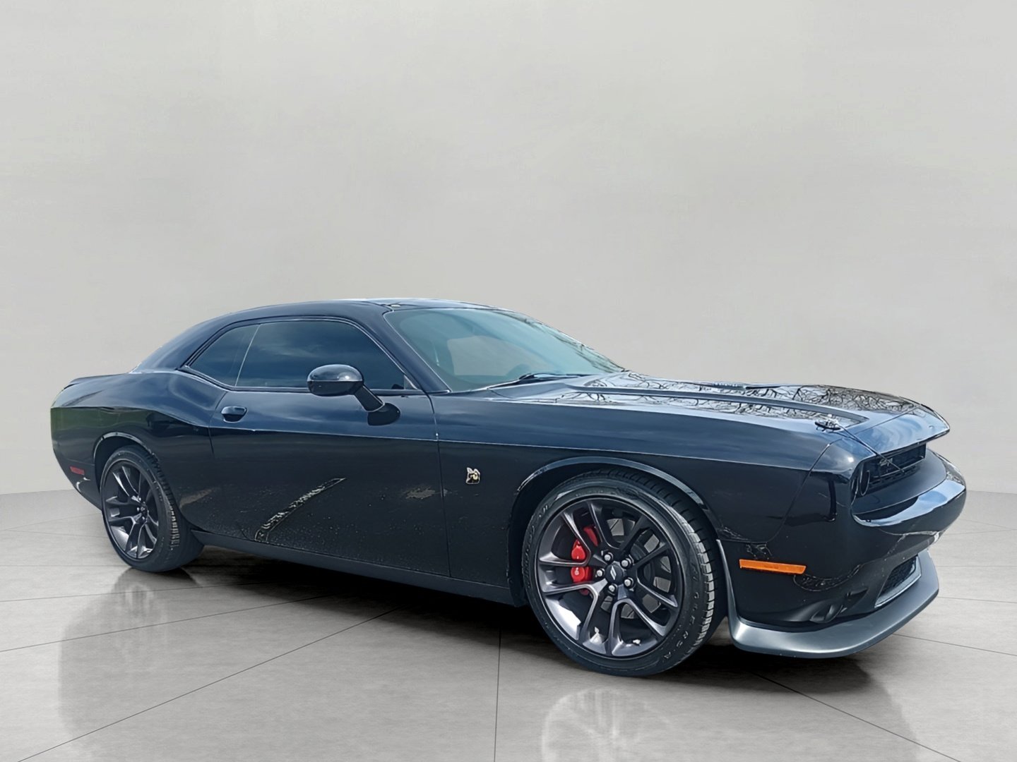 Used 2020 Dodge Challenger R/T Scat Pack w/ Shaker Package image 1