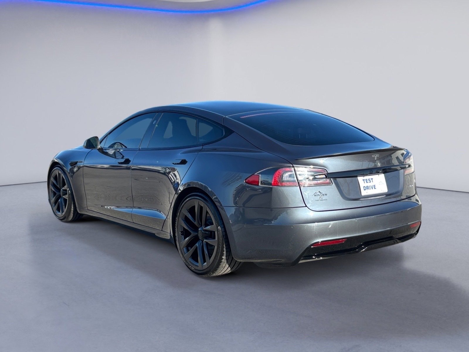 Used 2021 Tesla Model S Plaid image 12