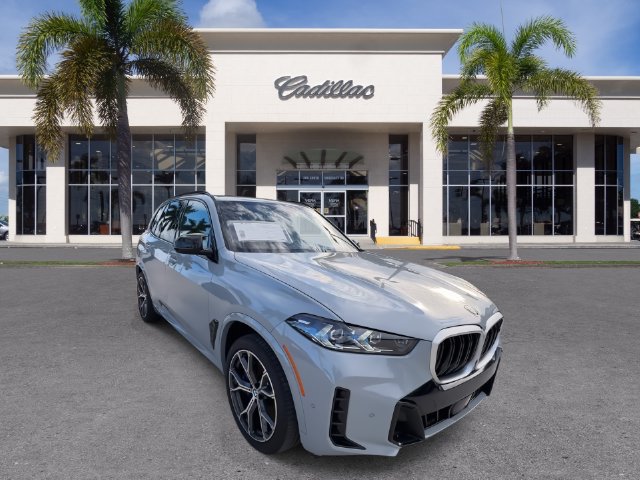 Used 2026 BMW X5 M60i AWD/4WD image 2