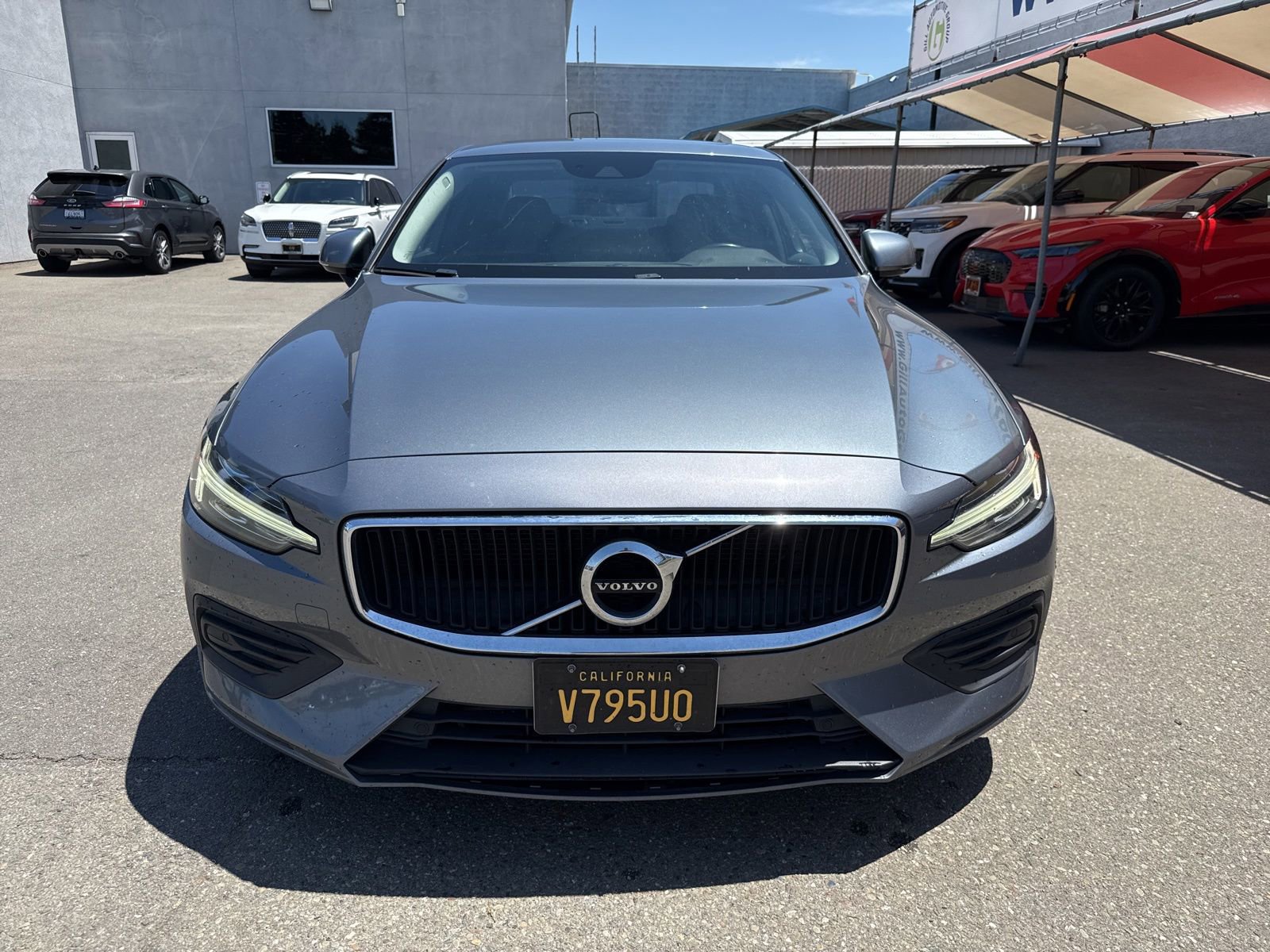 Used 2019 Volvo S60 T6 Momentum w/ Premium Package AWD/4WD image 8
