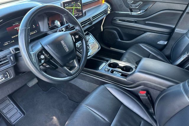 Used 2022 Lincoln Corsair Reserve image 11