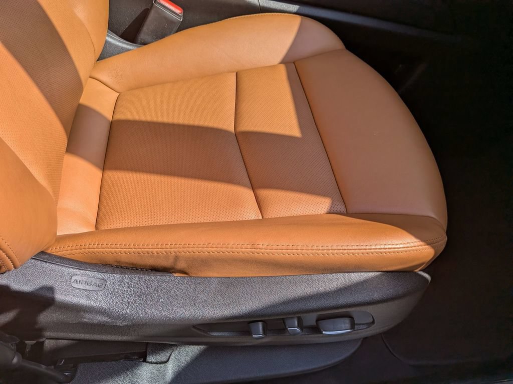 Certified 2024 Cadillac XT5 Premium Luxury FWD image 28
