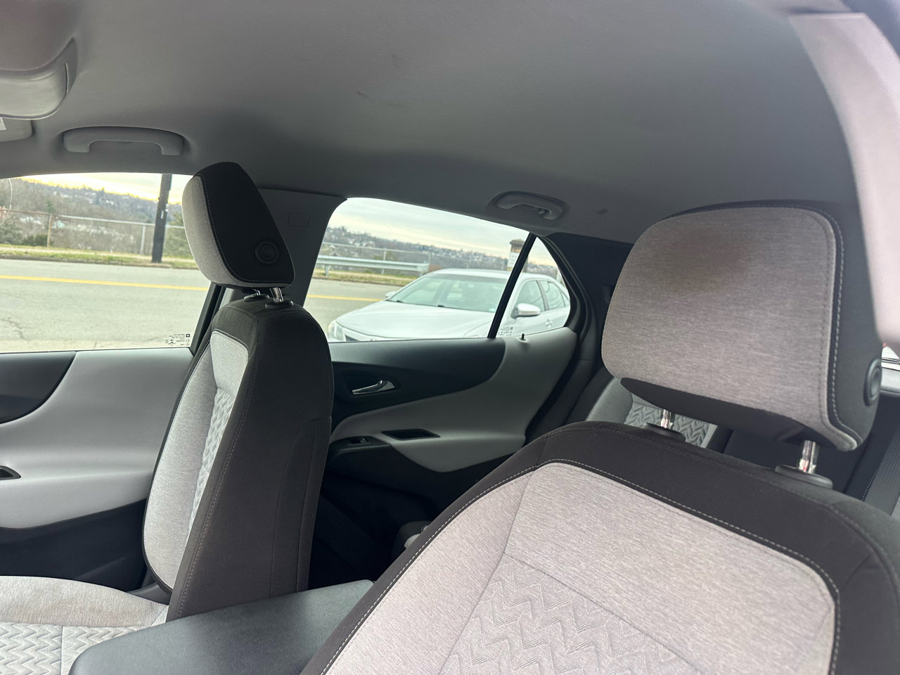 Used 2022 Chevrolet Equinox LS image 14