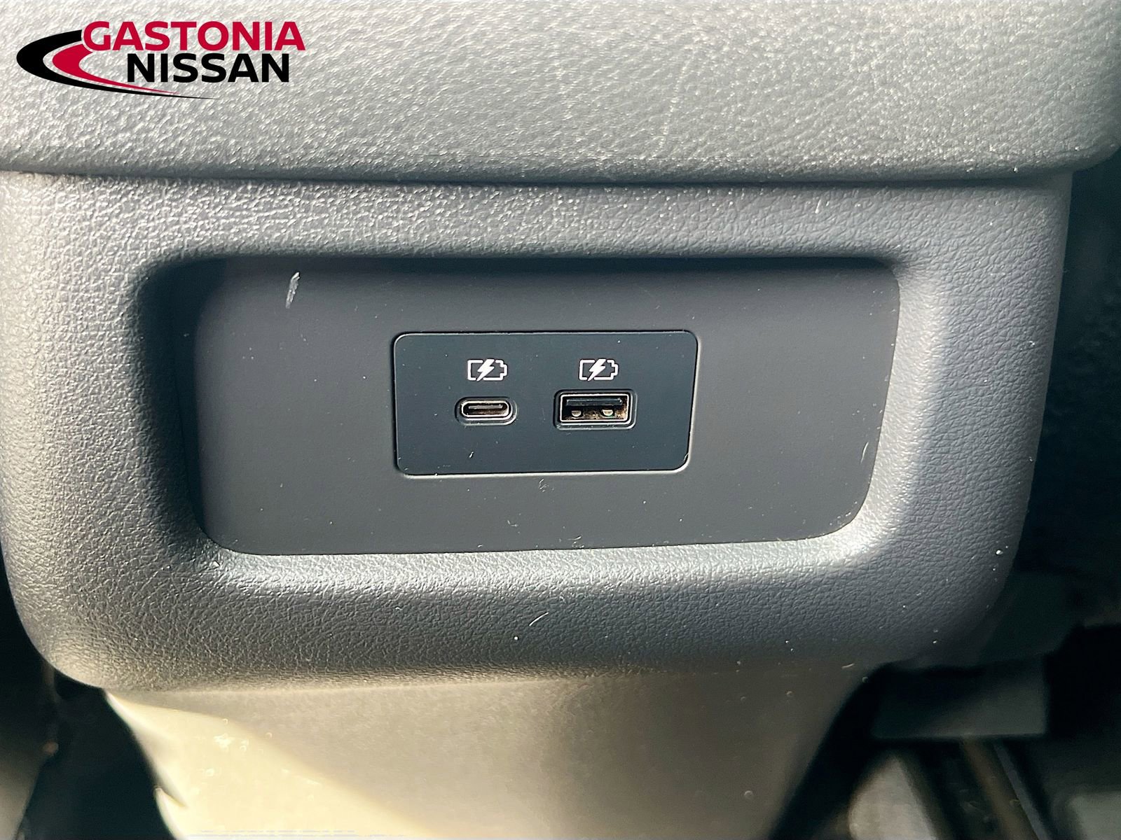 Used 2023 Nissan Pathfinder SL w/ SL Premium Package image 34