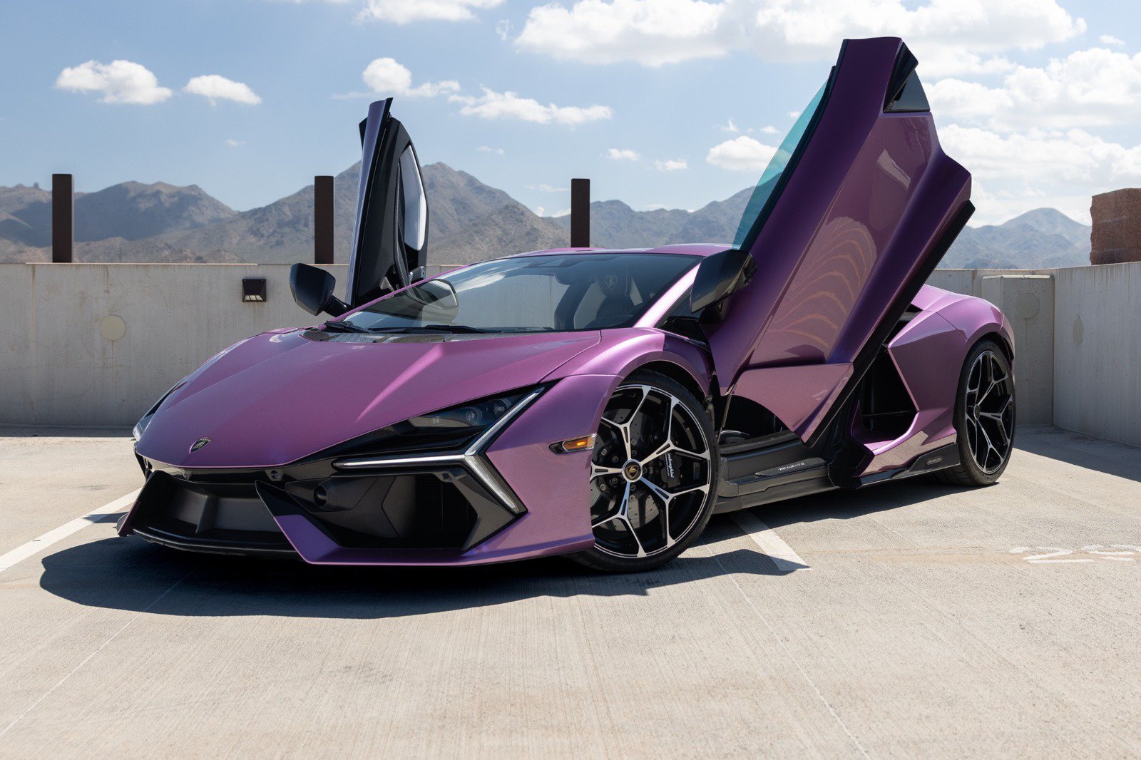 Used 2026 Lamborghini Revuelto AWD/4WD image 2
