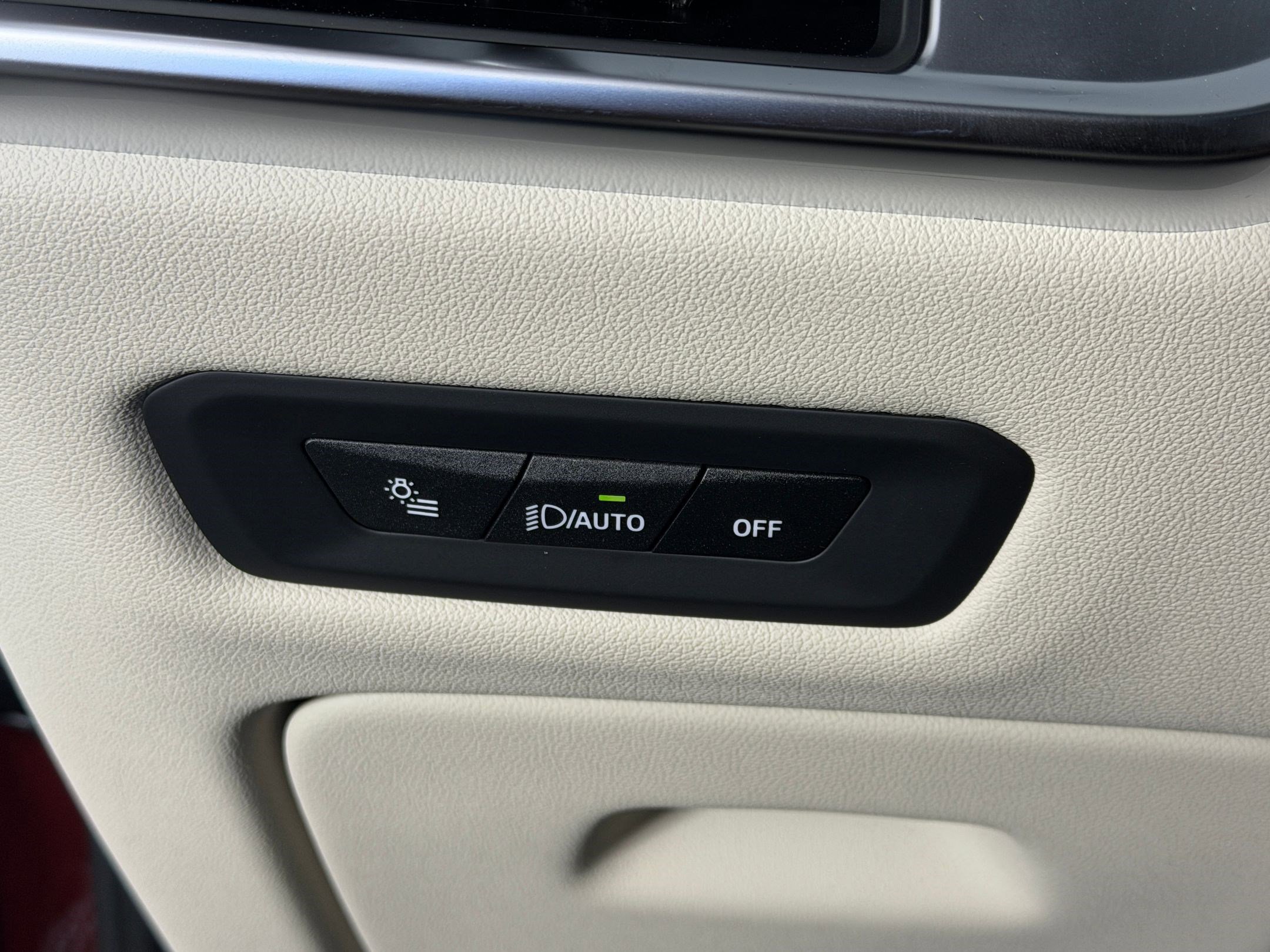 New 2026 BMW X6 M60i image 18