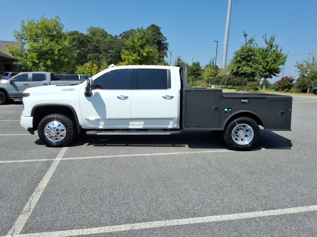 Certified 2025 Chevrolet Silverado 3500 High Country w/ High Country Premium Package AWD/4WD image 8
