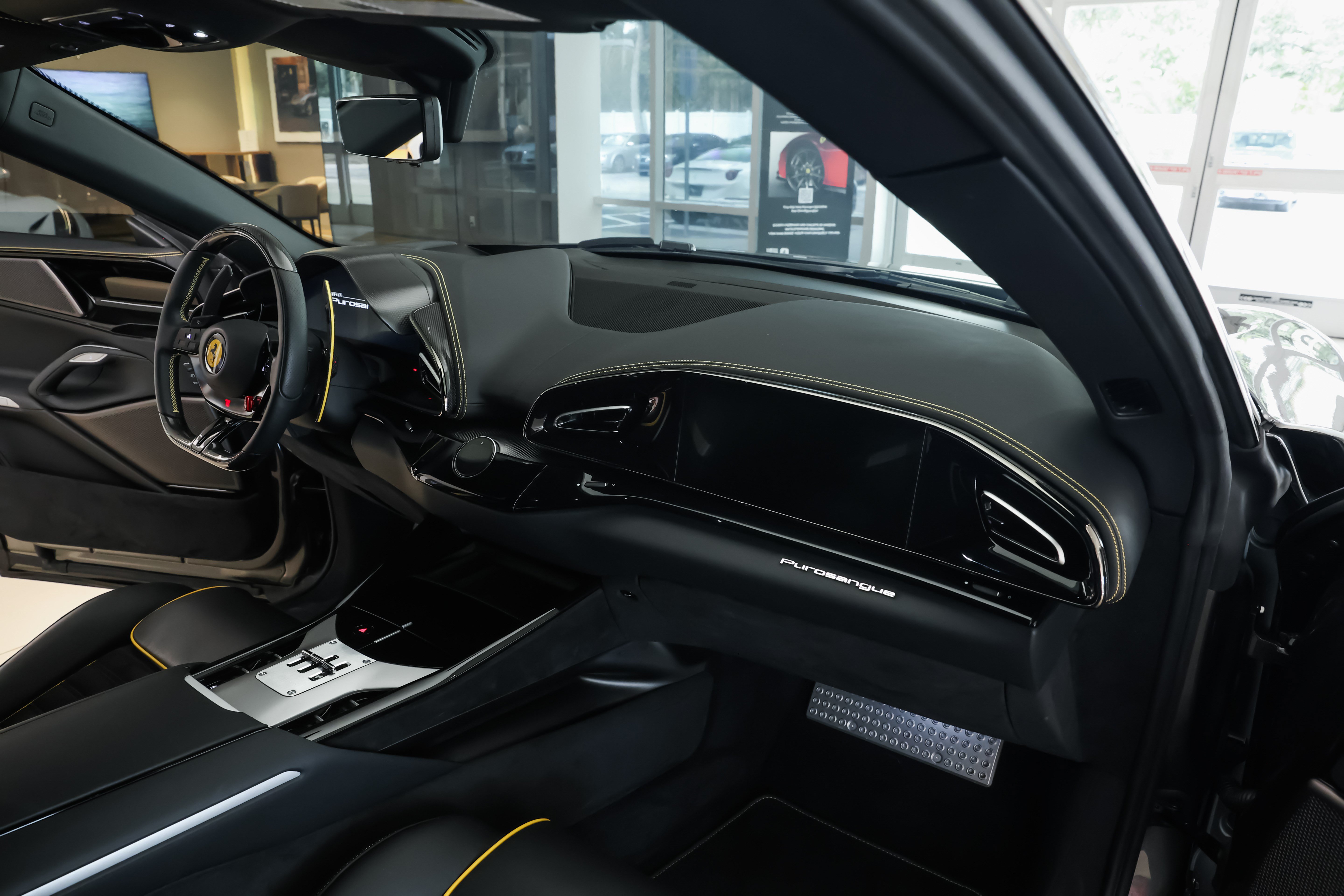 Used 2025 Ferrari Purosangue AWD/4WD image 45