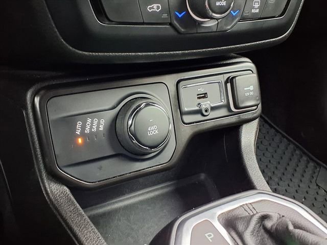 Used 2023 Jeep Renegade Latitude image 13