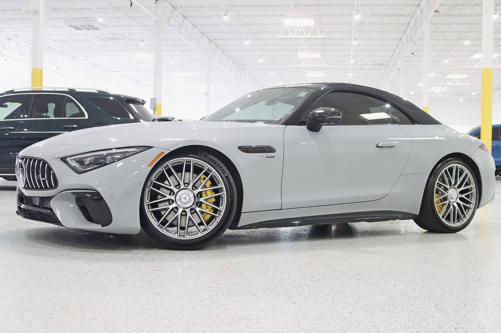 Used 2022 Mercedes-Benz SL 55 AMG 4MATIC w/ Driver Assistance Package image 3