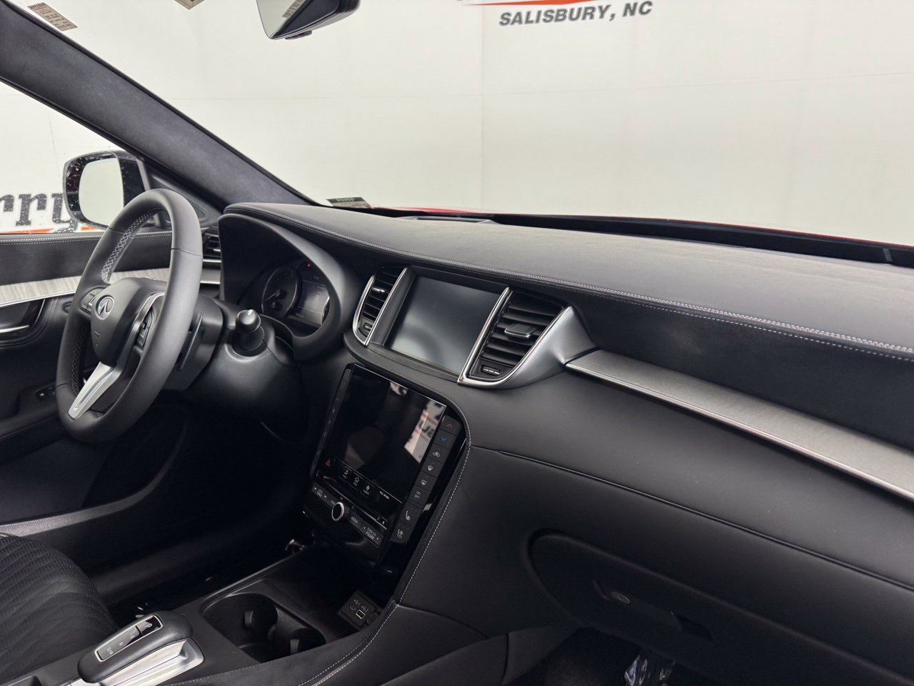 Used 2023 INFINITI QX50 Autograph AWD/4WD image 35