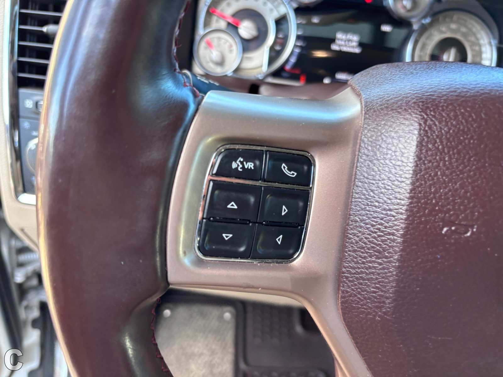 Used 2018 RAM 1500 Laramie Longhorn w/ Longhorn Southfork Package AWD/4WD image 22