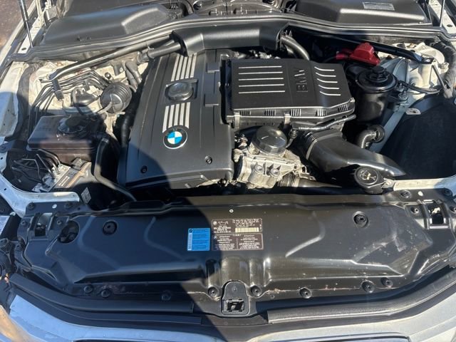 Used 2010 BMW 535i xDrive Sedan image 18