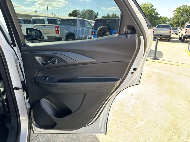 Used 2025 Chevrolet TrailBlazer LT FWD image 26