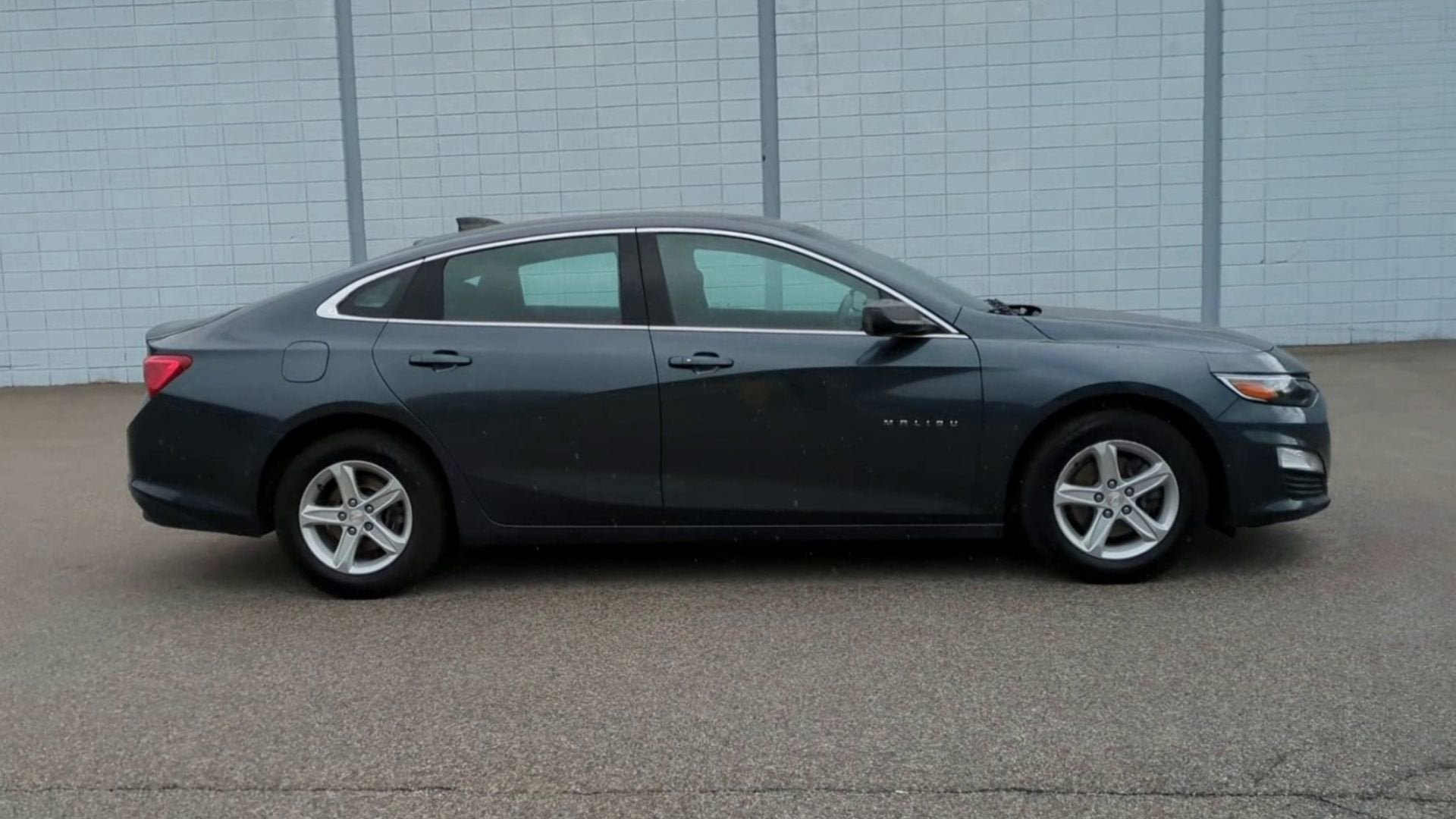 Used 2020 Chevrolet Malibu LS FWD image 9