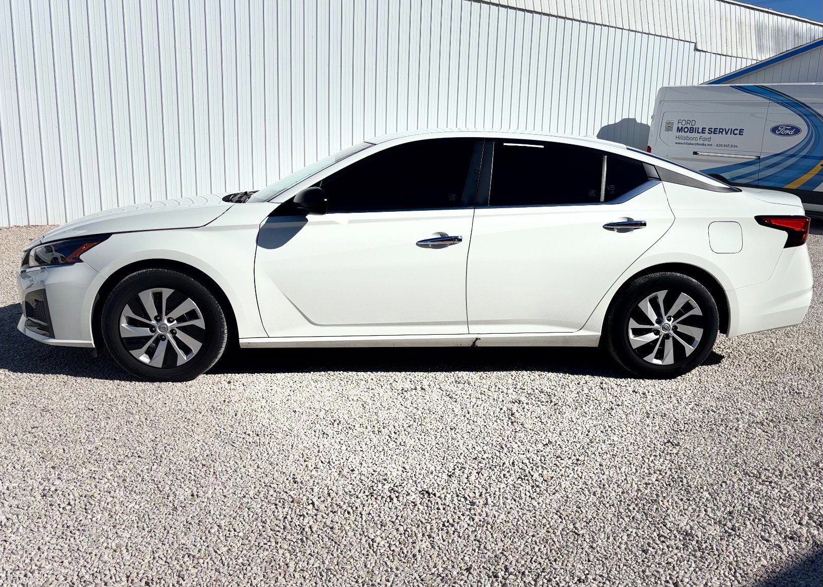Used 2025 Nissan Altima 2.5 S image 13