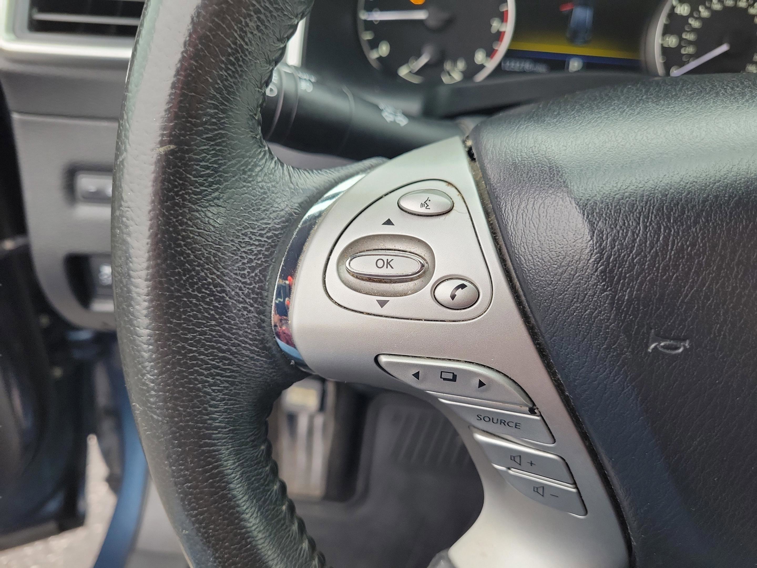 Used 2015 Nissan Murano SV image 25