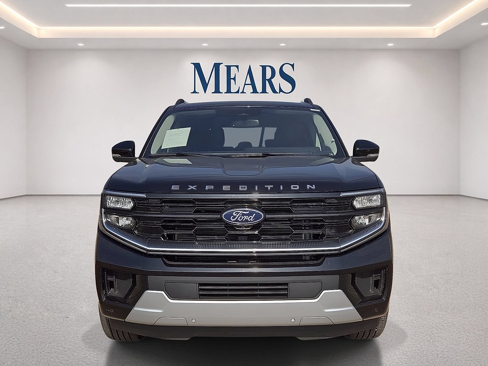 Used 2025 Ford Expedition Platinum AWD/4WD image 8