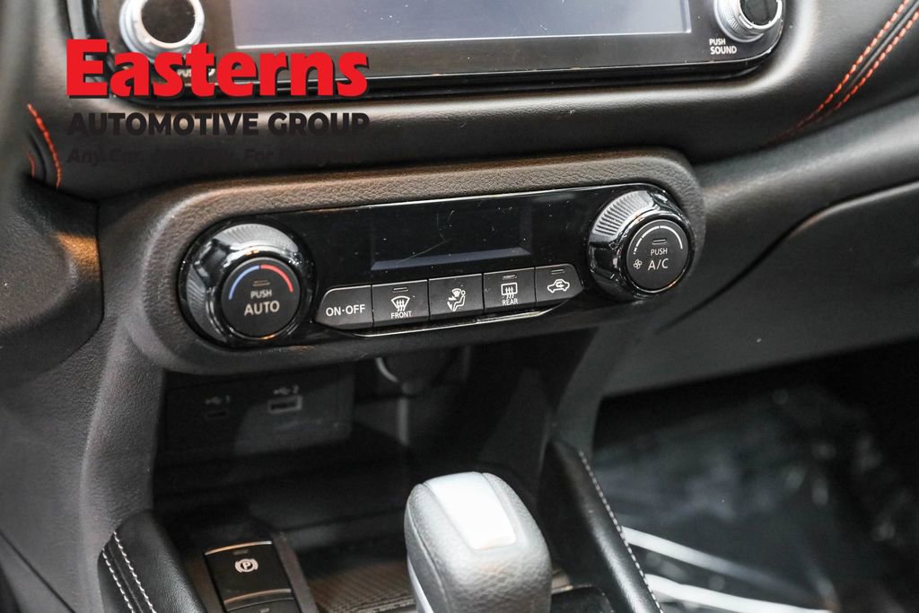Used 2024 Nissan Kicks SR image 18