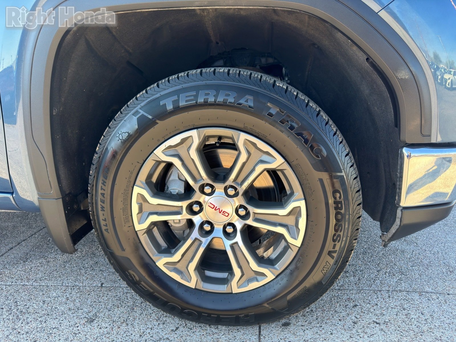 Used 2024 GMC Sierra 1500 SLT image 10