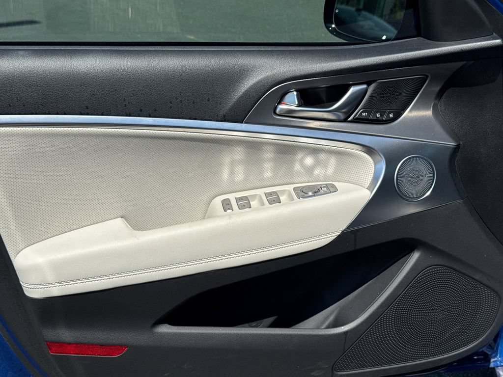 New 2025 Genesis G70 3.3T Advanced AWD/4WD image 10