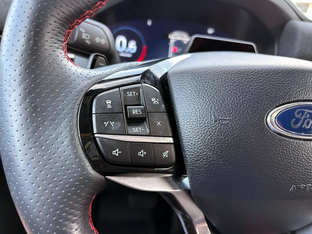 Used 2025 Ford Explorer ST AWD/4WD image 21