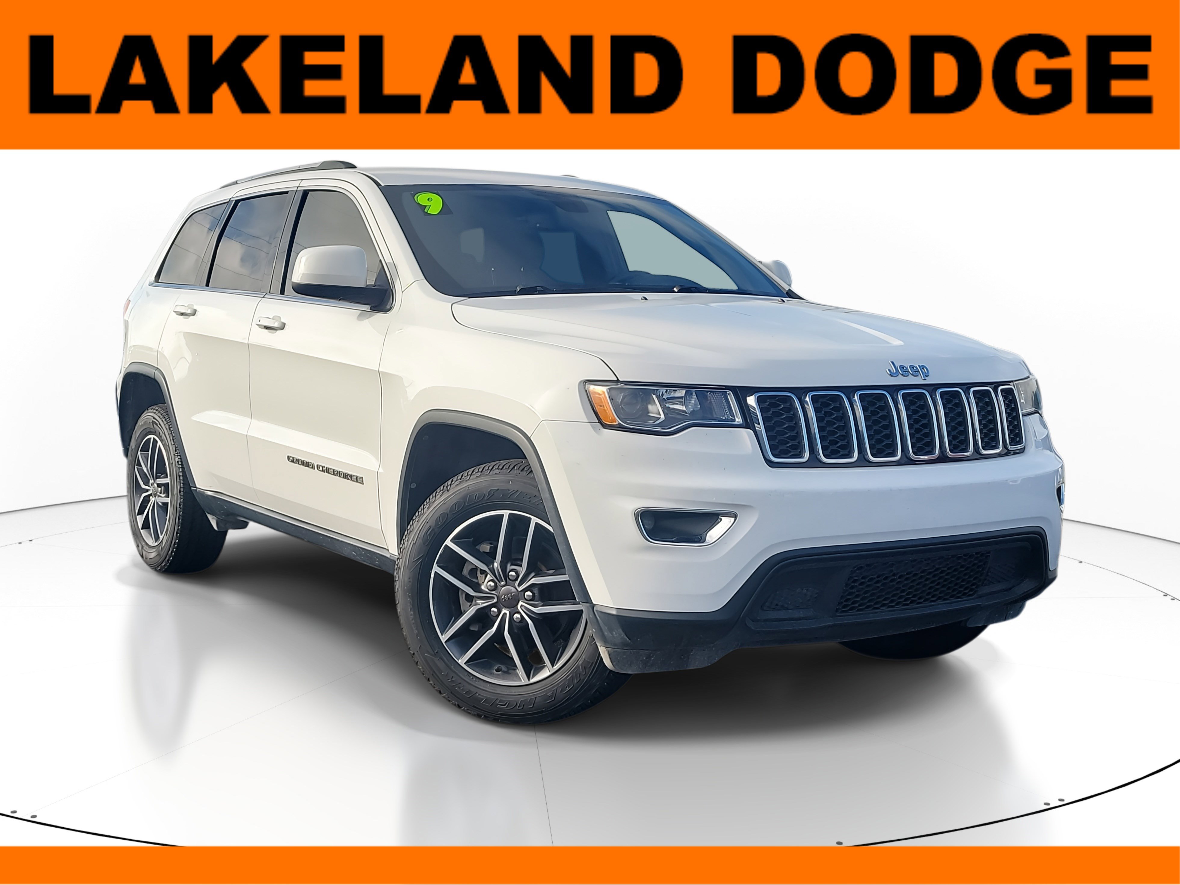 Used 2019 Jeep Grand Cherokee Laredo w/ 18" Wheel & 8.4" Radio Group