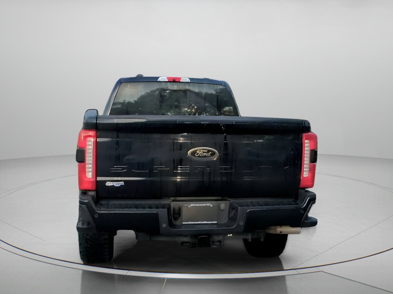 Used 2025 Ford F250 Lariat w/ Black Appearance Package AWD/4WD image 24