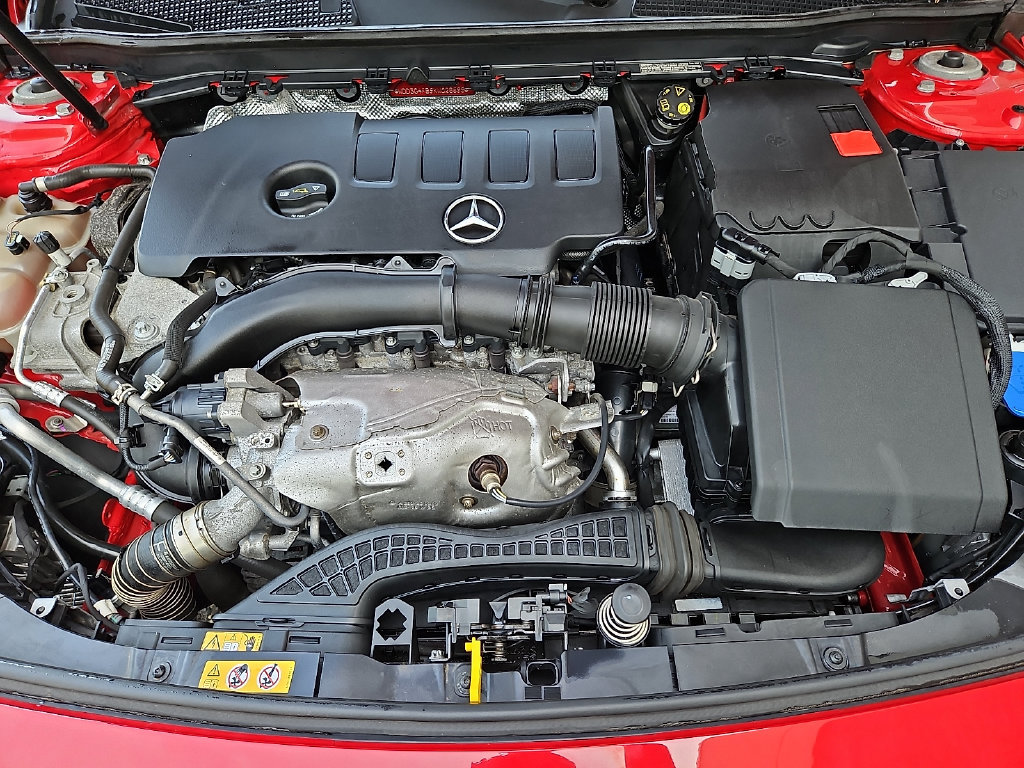 Used 2019 Mercedes-Benz A 220 4MATIC image 30