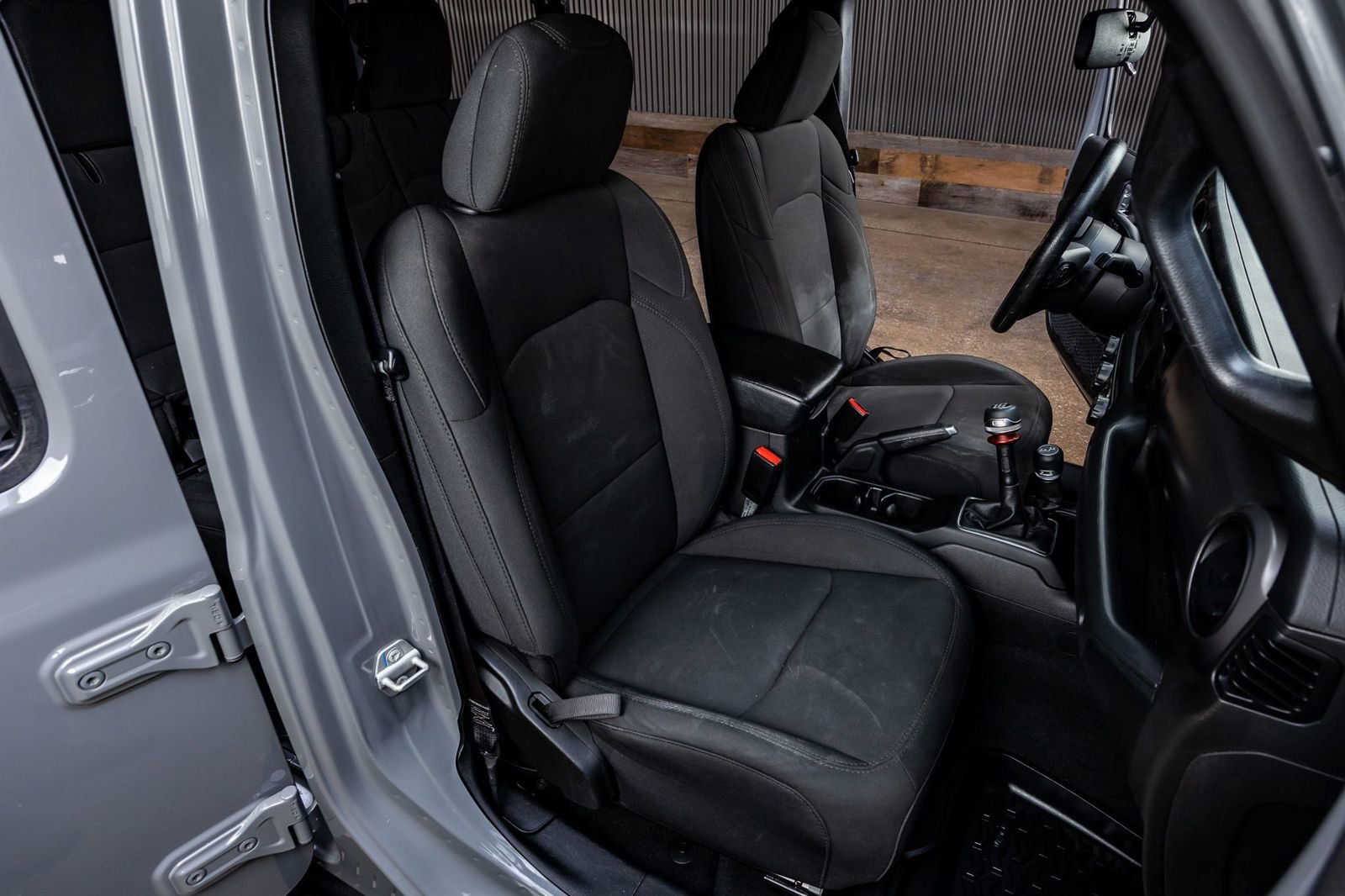 Used 2022 Jeep Wrangler Unlimited Sport AWD/4WD image 31